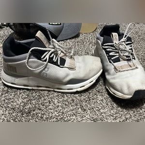 Women’s on cloud tennis shoes